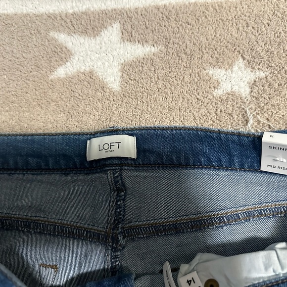 NWT THE LOFT SKINNY CROP MID RISE JEANS SZ 14 - Picture 4 of 6